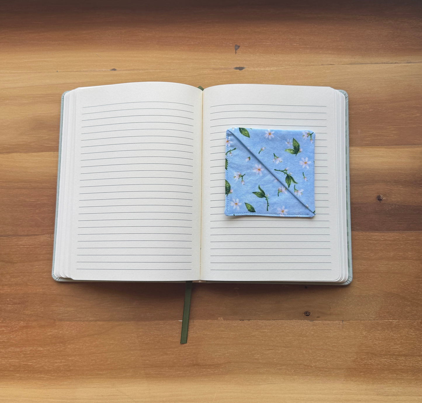 Daisy Corner Bookmark