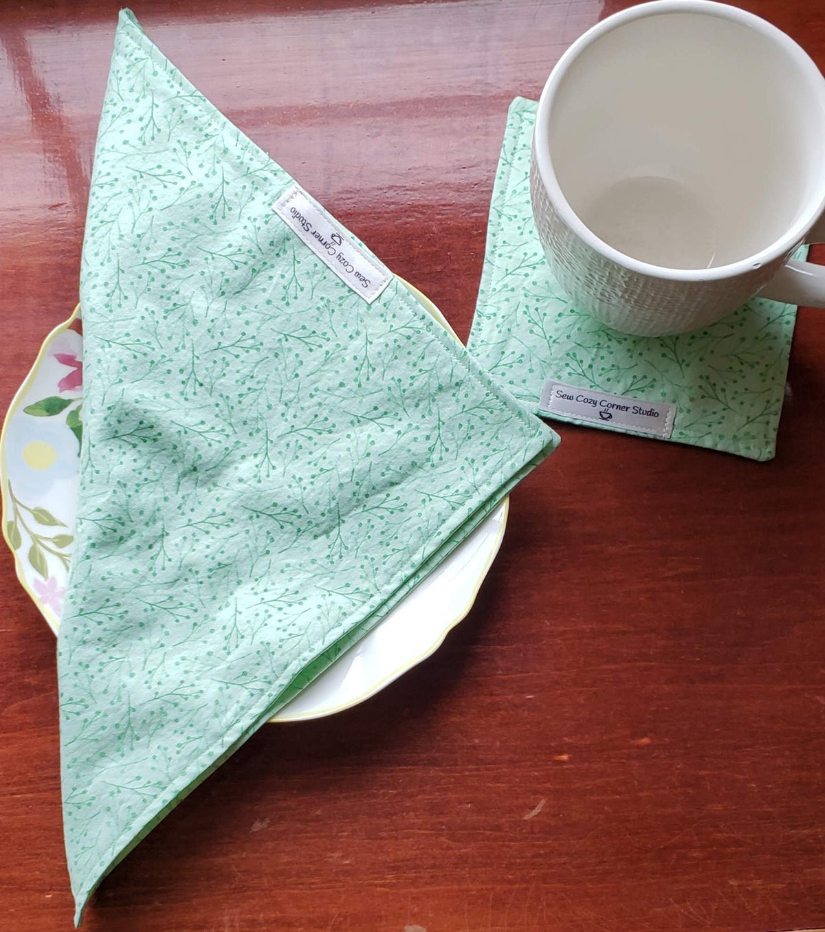 Simple Green Cloth Penelope Large Coasters - Set of4, Reversible Fabric Mug Rugs, Everyday Table Setting