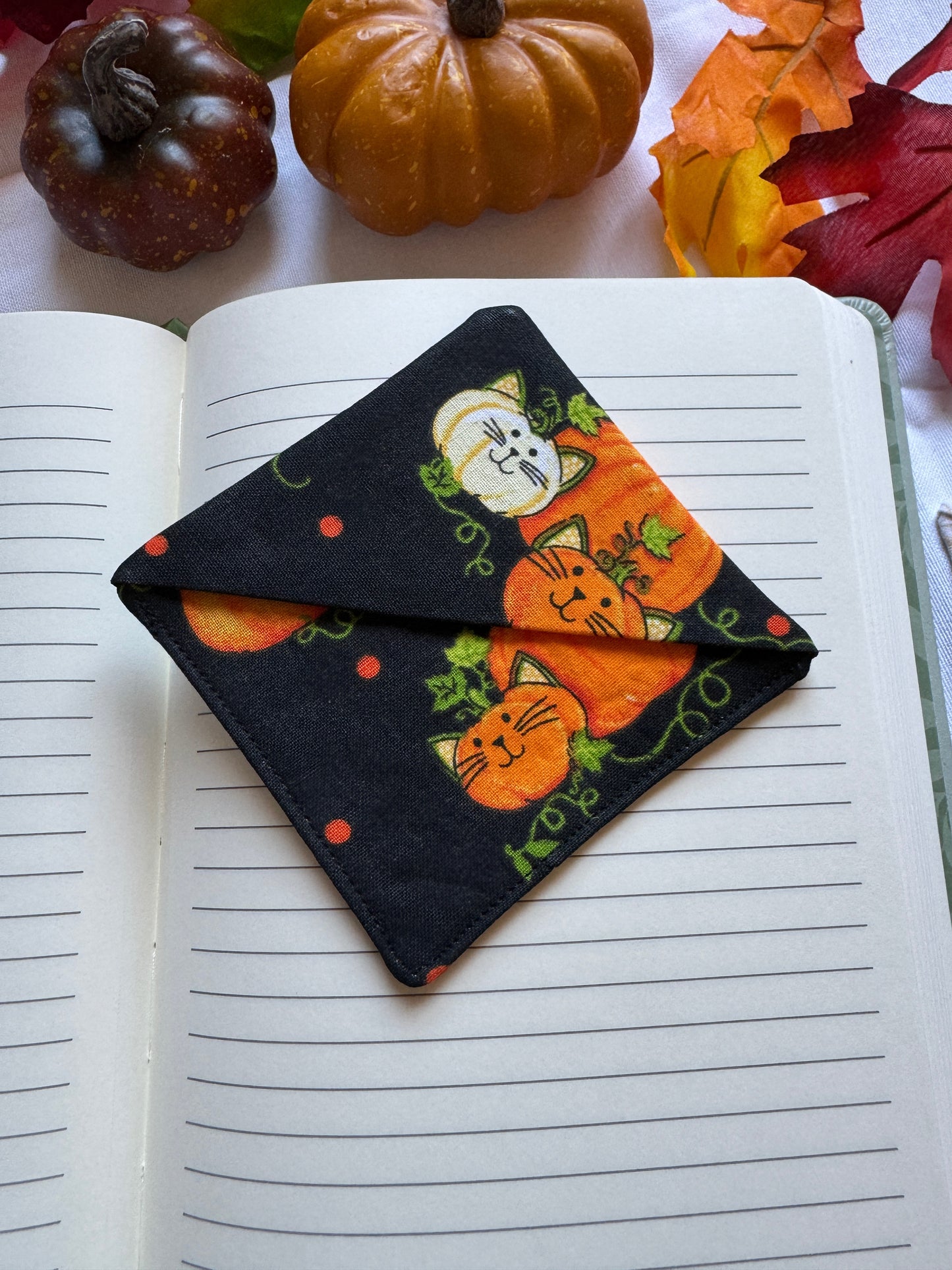 Pumpkin Cats Corner Bookmark