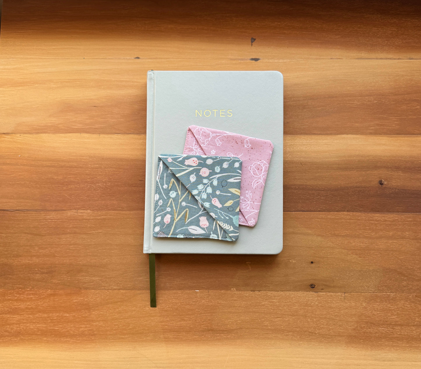 Limited Edition Flower Corner Bookmark Set