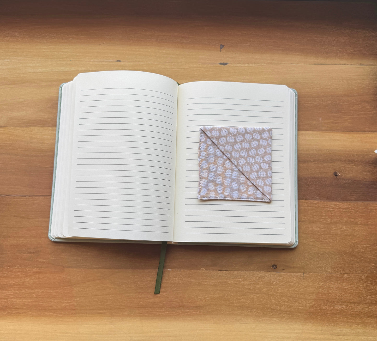 Tiny Pumpkins Corner Bookmark