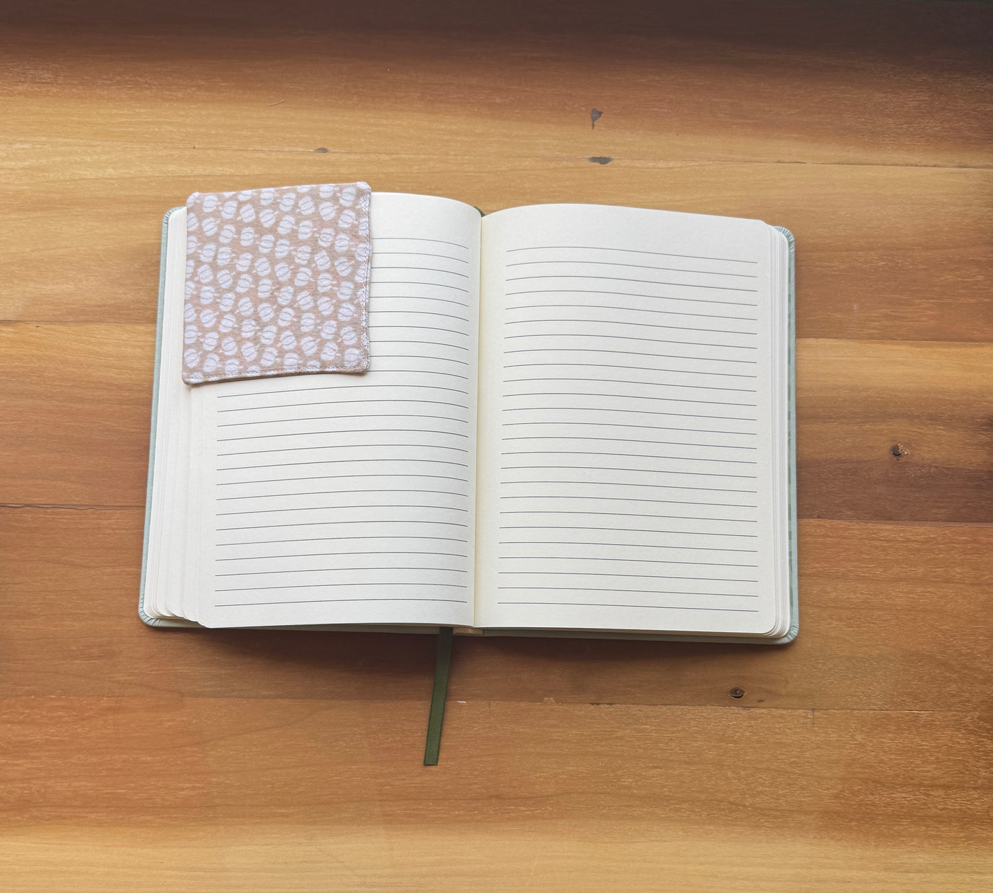 Tiny Pumpkins Corner Bookmark