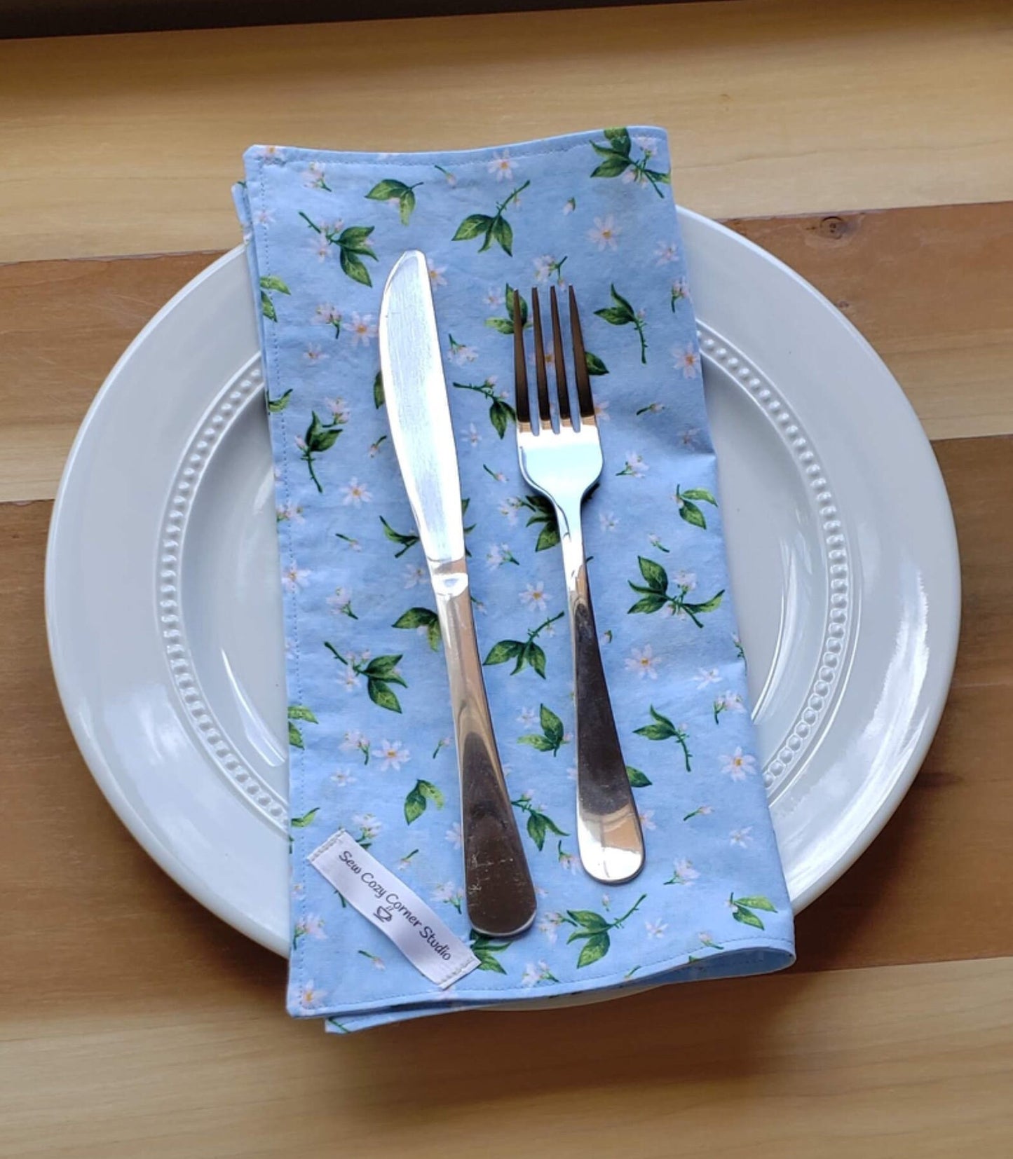 Falling Flowers Cloth Napkins  -  Set of 4, Handmade Reversible Fabric Napkins